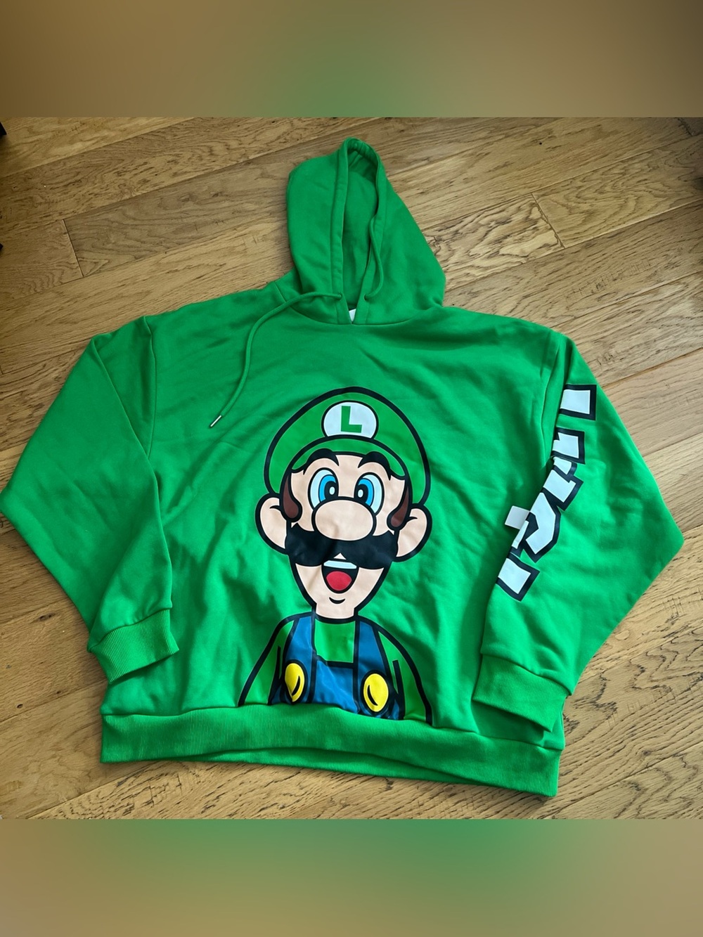 NWT - XL - Universal Studios Super Nintendo World Luigi sweater Hoodie